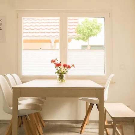 Haus Hummel アパート *