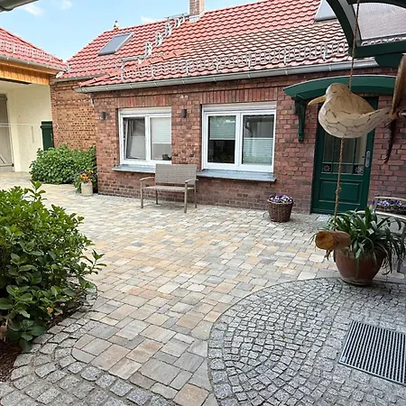 Haus Hummel アパート *