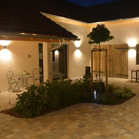 Haus Hummel アパート